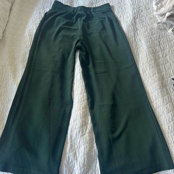 Ever New Wide Leg Pants in Dark Green for Effortless Style - Picture 4 of 5